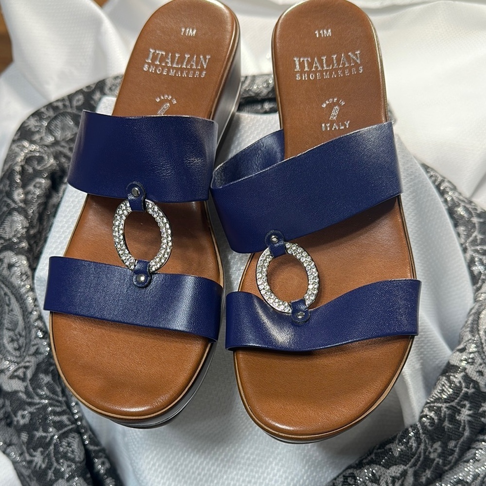 Italian Shoemakers Blue and Brown Sandals with Cushioned Insole - Picture 4 of 5